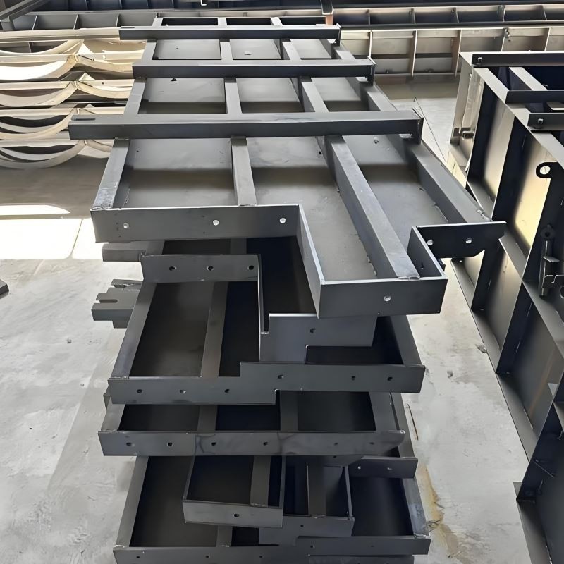 Rautatiekaapelin seinämuotti