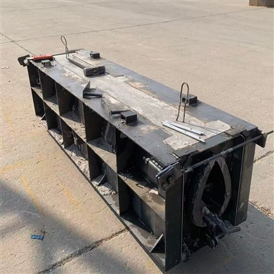 Metallinen tyhjennyskanavamuotti